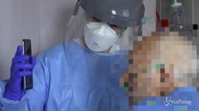 Coronavirus. I tecnici ‘angeli’ dell’Ospedale di Bergamo, unico filo che unisce famiglie e ricoverati