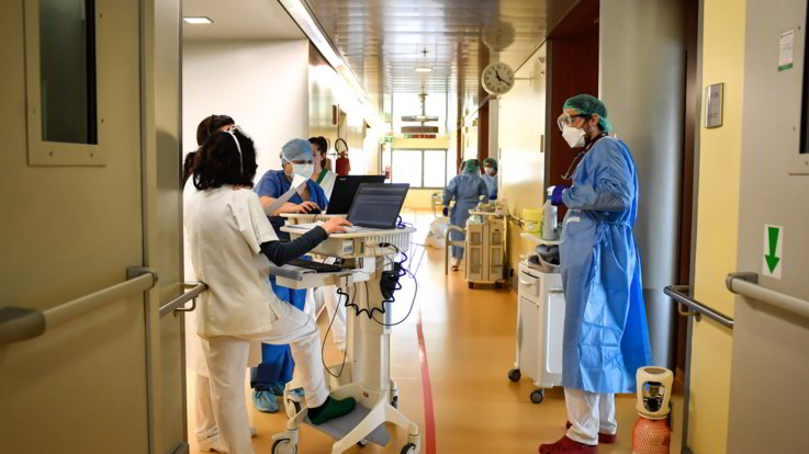 Coronavirus, in Italia dati stabili il picco non è superato: “2339 nuovi malati e 766 decessi"