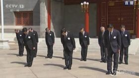 Coronavirus, la Cina commemora le sue vittime