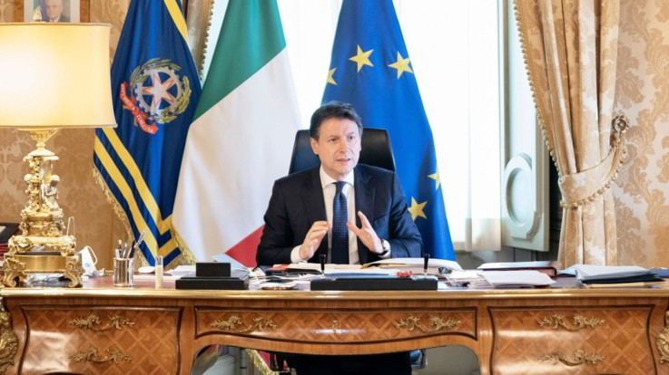 Coronavirus, Conte: "Ora non si può dire quando lockdown finirà, state a casa è la strada giusta"