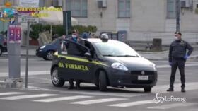 Coronavirus, arrestato latitante in auto nel Ragusano