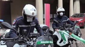 Milano, polizia locale in aiuto agli anziani in difficoltà