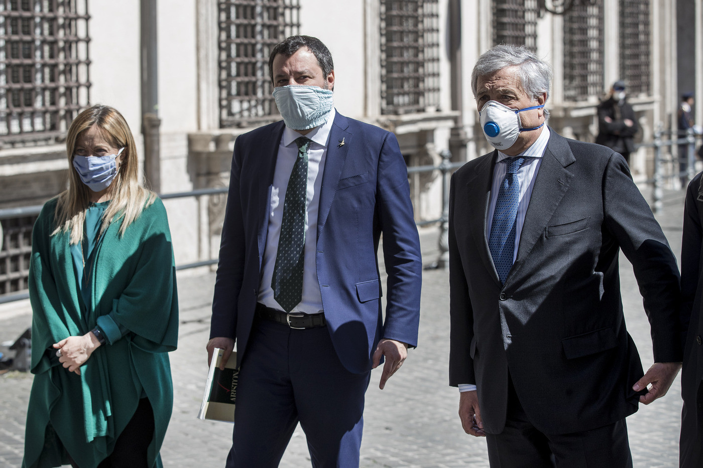 Coronavirus, M5S: da Conte solo la verità, fu Berlusconi con la Lega e Meloni ministro a dare ok al MES