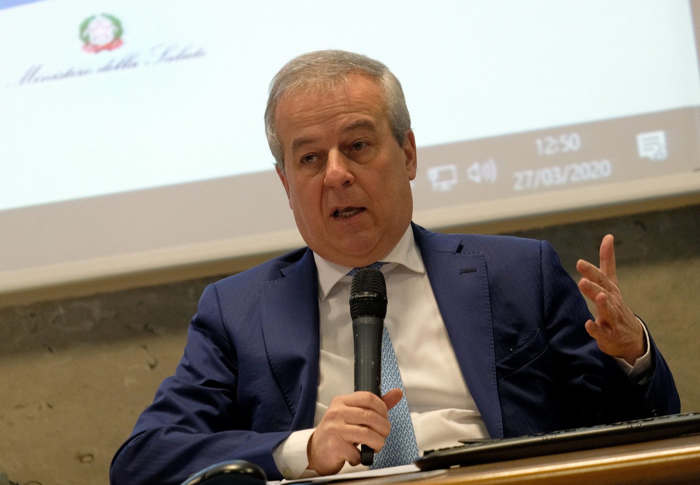 Consiglio Superiore Sanità: non riaprire scuole prima di settembre