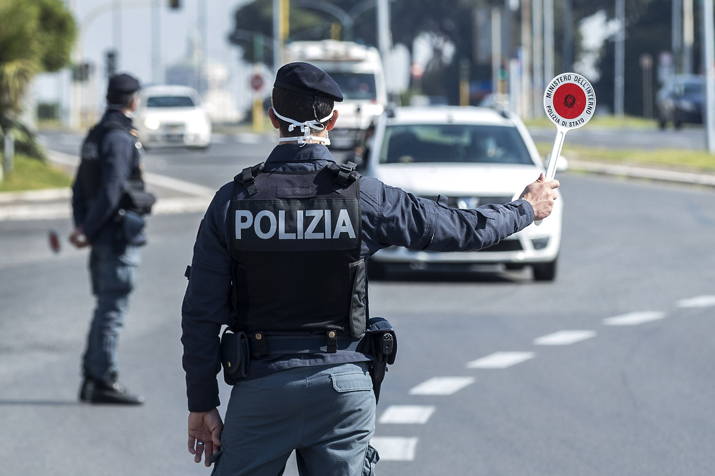 Coronavirus, Pasqua blindata: a Milano 10 mila persone controllate, quasi 500 sanzioni