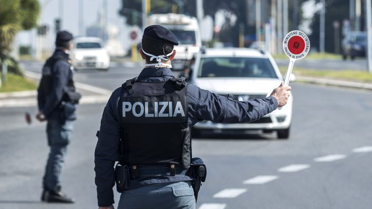 Coronavirus, Pasqua blindata: a Milano 10 mila persone controllate, quasi 500 sanzioni