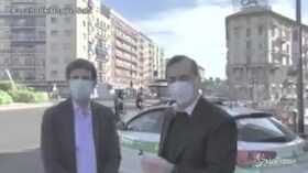 Coronavirus, Milano: Beppe Sala al seguito della polizia locale per i controlli