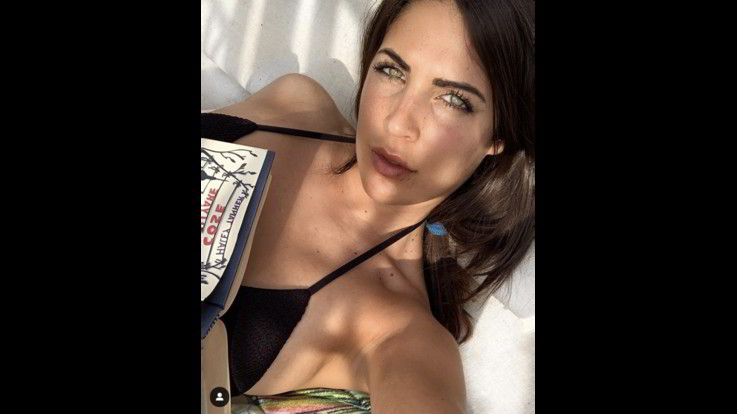 Martina Luchena in topless, sexy scandalo? Lei: la natura non è mai volgare