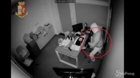 Catania, polizia arresta pluripregiudicato dopo lungo inseguimento