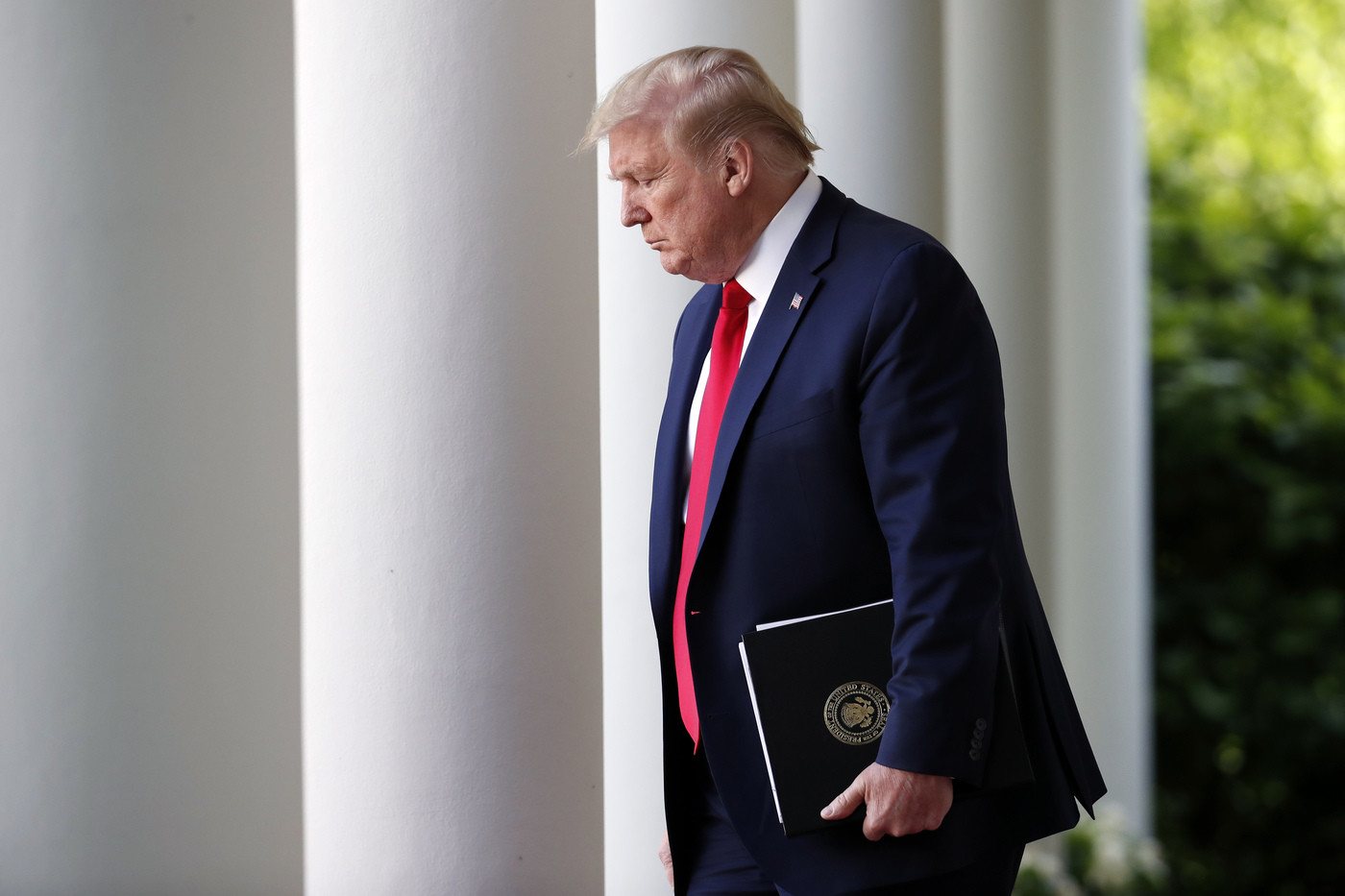 Trump: 007 informarono su pandemia da gennaio. Il Presidente ignorò i dossier