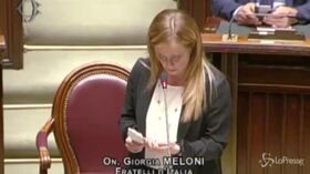 Coronavirus, Meloni attacca Conte: “L’Italia non è un reality show”