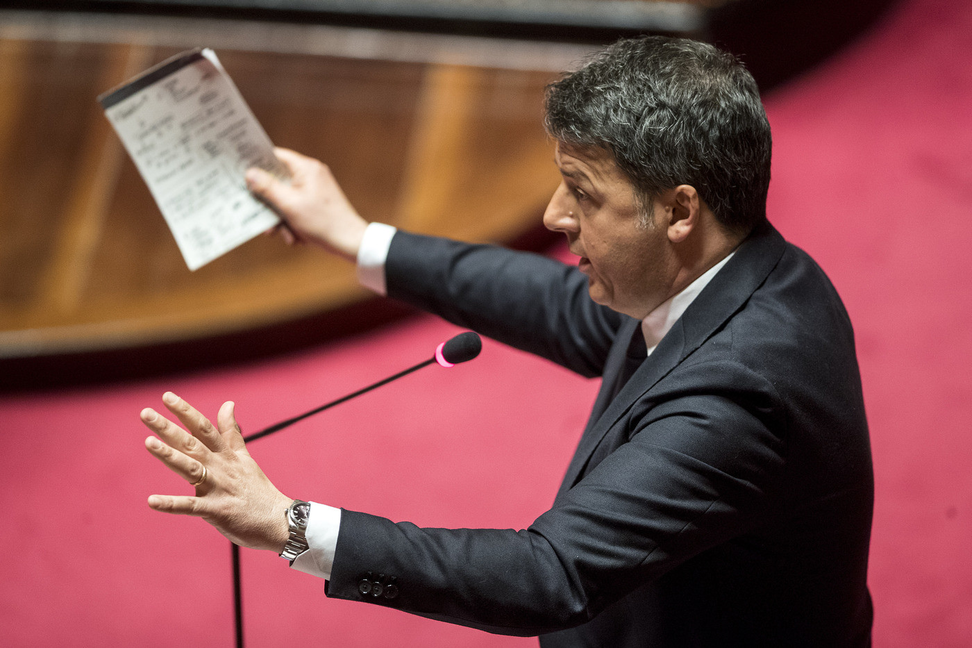Renzi e l’ultimatum a Conte. Maggioranza minimizza. Conte: facciamo politica