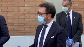 Coronavirus, altri 998 operatori sanitari nelle carceri. Bonafede: “Passo importante”