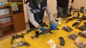 Catania, traffico di droga: 25 arresti della Gdf