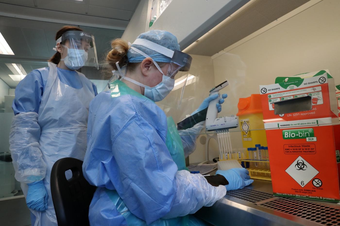 Coronavirus, Nel mondo ripartenza a diverse velocità. Corsa al vaccino
