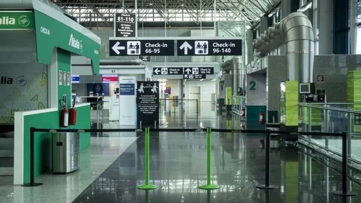 Istat: A marzo crollo trasporto aereo -85%, cancellati 2 voli su 3