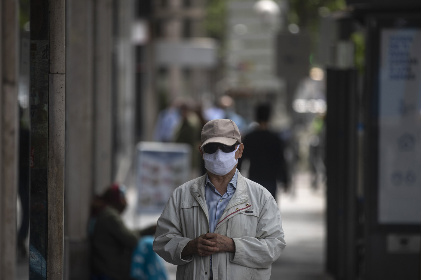 Coronavirus, Madrid spinge per riaperture ma governo spagnolo frena
