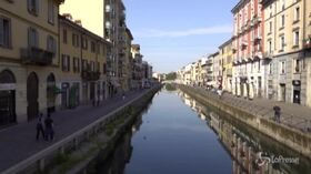 Milano, sui Navigli il giorno dopo la movida: controlli a tappeto dei vigili