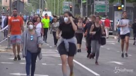 Coronavirus, a Madrid misure allentate: i runner invadono le strade