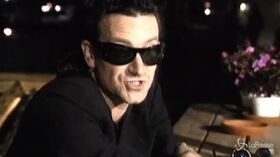 Bono, 60 anni tra musica e impegno