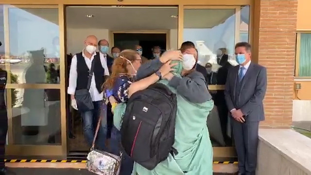 Silvia Romano è in Italia: la giovane atterrata a Ciampino