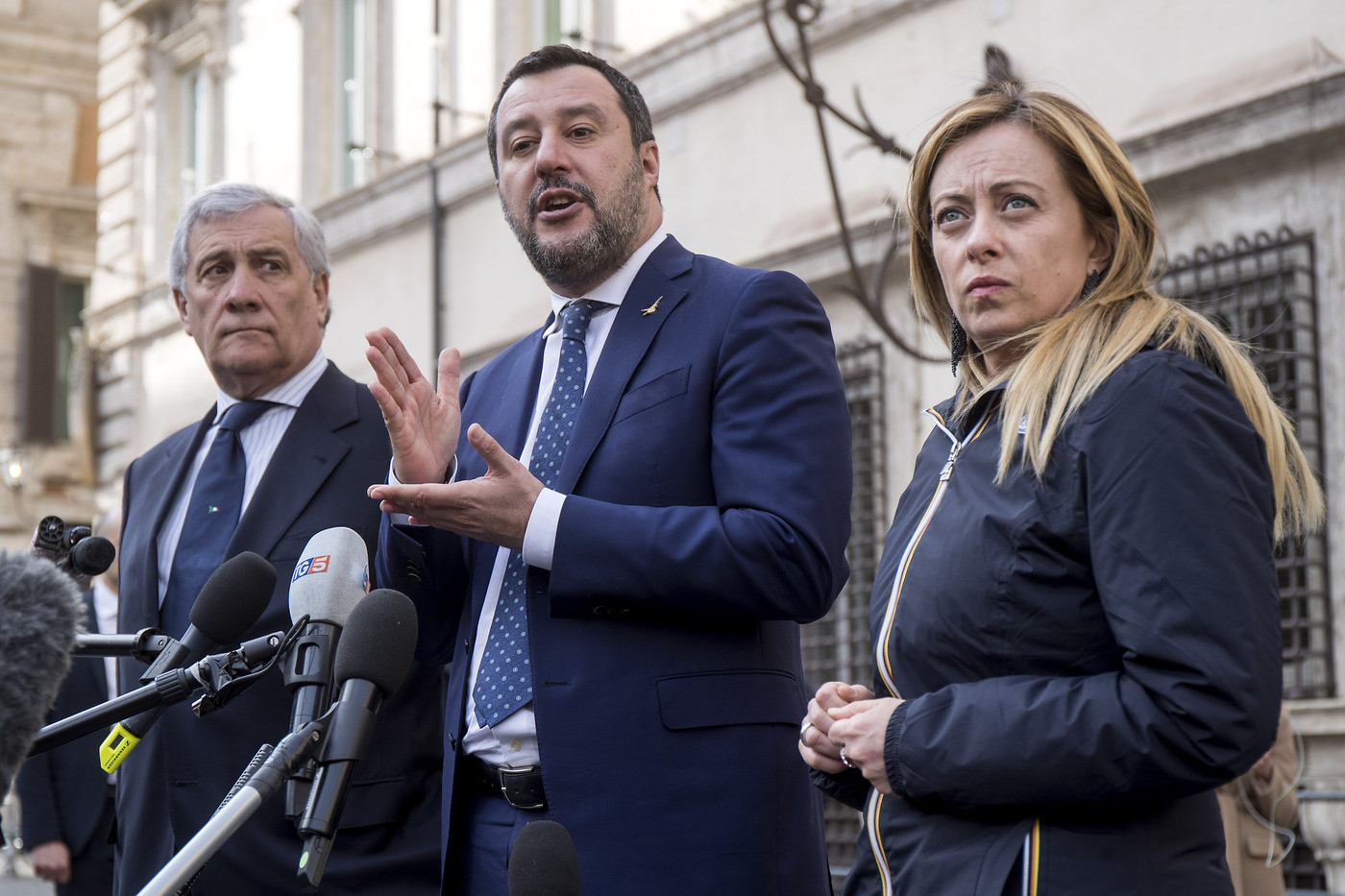 Salvini, mancano risposte su caso Romano. Governo poco sobrio