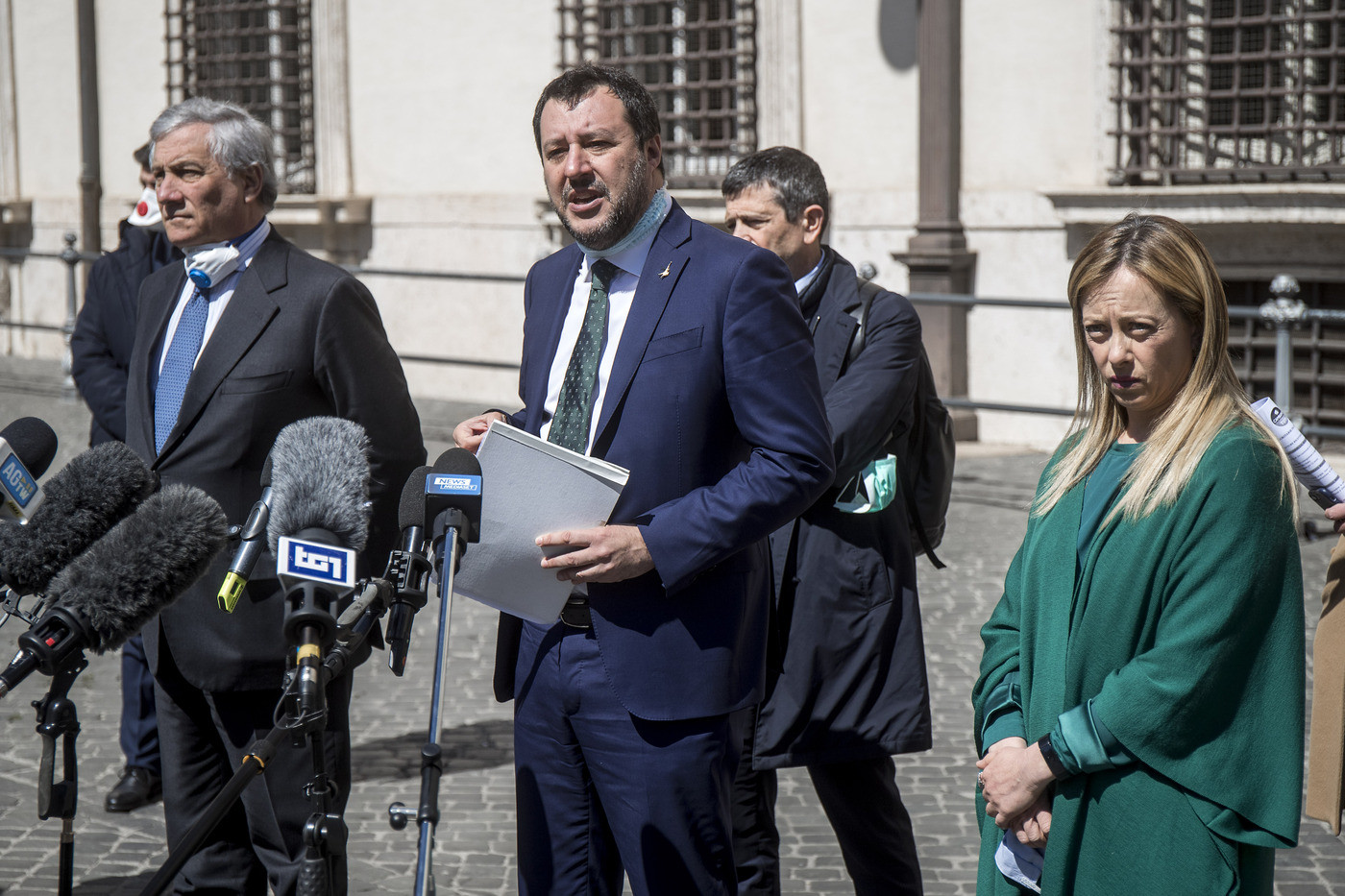 MIgranti, Salvini: pronti a raccolgliere le firme per fermare maxi sanatoria
