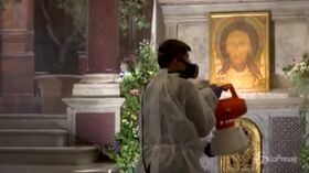 Fase 2, sanificazione nelle Chiese in vista della riapertura di lunedì