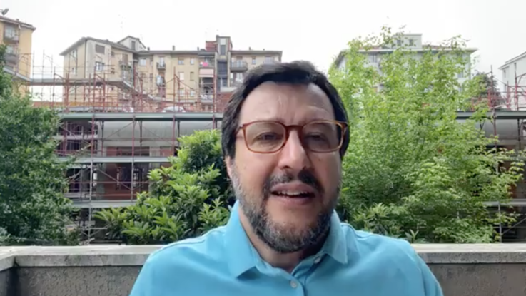 Migranti, Salvini: sanatoria folle, regalo alla malavita