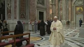 Papa, prima messa in pubblico dopo lockdown
