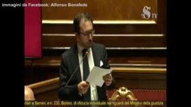 Carcere, Bonafede: “Mafiosi e rivoltosi esplicitamente esclusi dai benefici”