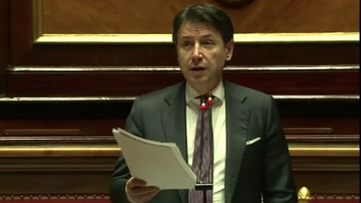 Conte punta su semplificazione e opere pubbliche. Vacanze? Fatele in Italia