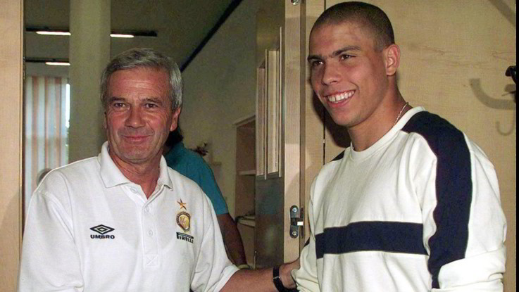 Calcio piange Simoni, con Inter di Ronaldo vinse Coppa Uefa e sfiorò scudetto