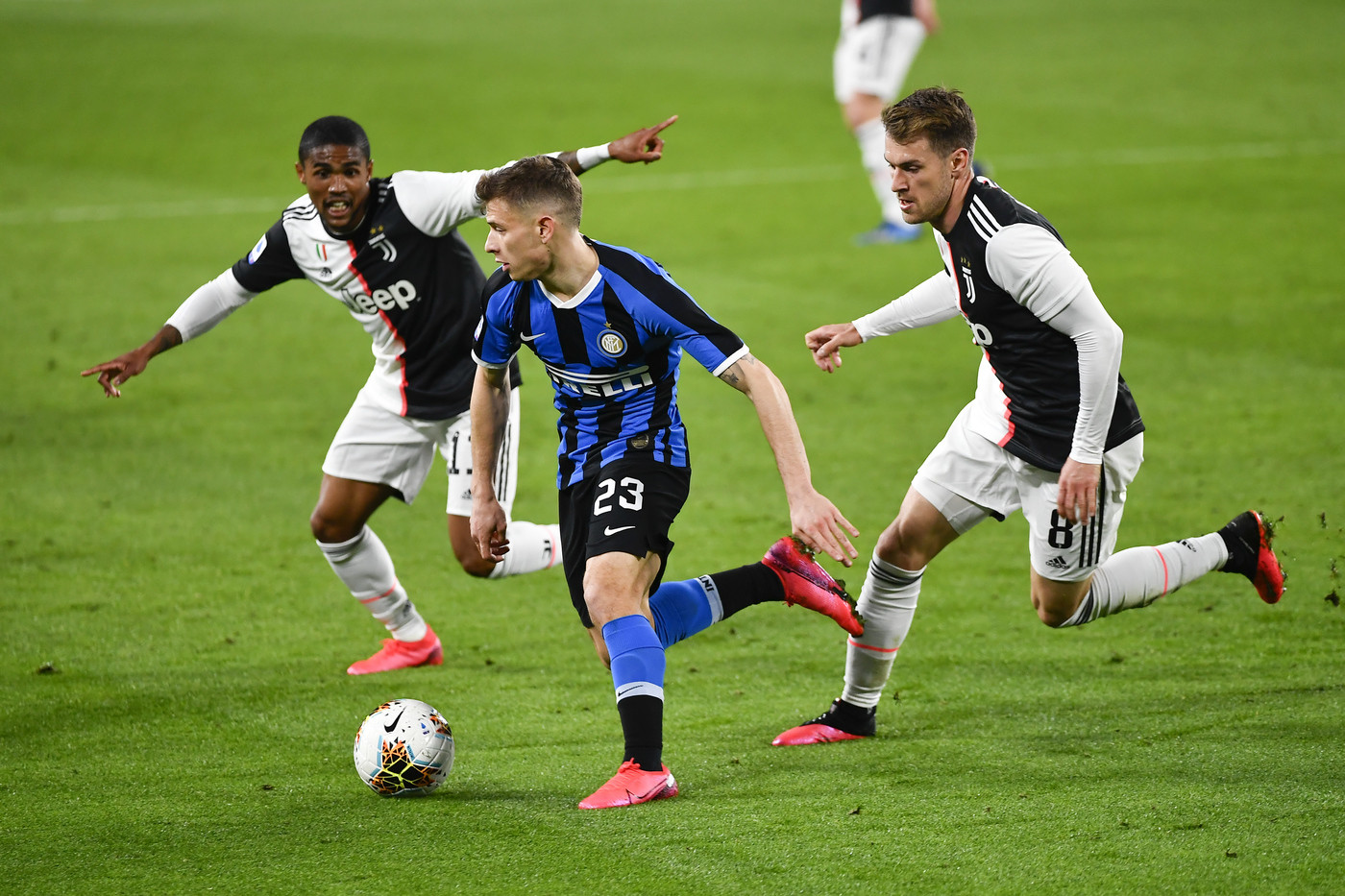 No mascotte e ingressi separati: come cambia la Serie A. Idea recuperi il 13