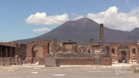 Viaggio tra le rovine di Pompei che attendono i turisti dopo il lockdown