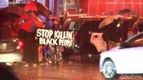 Minneapolis, morte afroamericano: proteste contro la polizia