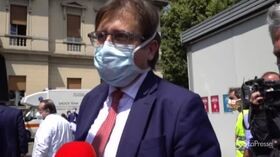 Riaperture, Sileri: “Trend positivo ma non possiamo escludere nuove chiusure”