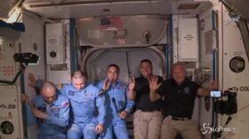 Spazio: l’incontro tra gli astronauti della Space X e quelli della Stazione spaziale internazionale