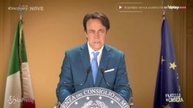 Crozza-Conte: “Possiamo migliorare il Paese solo a colpi di sfighe”
