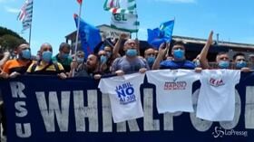 Whirlpool, a Napoli tornano in piazza gli operai