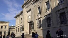 Covid, a Bergamo 50 esposti in procura per chiedere giustizia: “Chi ha sbagliato paghi”