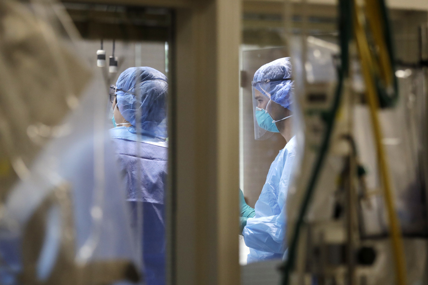 Coronavirus, altri 55 morti: calano ricoverati, ora meno di 4mila in tutta Italia