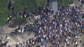 Morte Floyd, a Londra scontri tra militanti di estrema destra e polizia