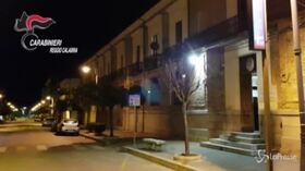 Taurianova, tentato omicidio in piazza: tre arresti