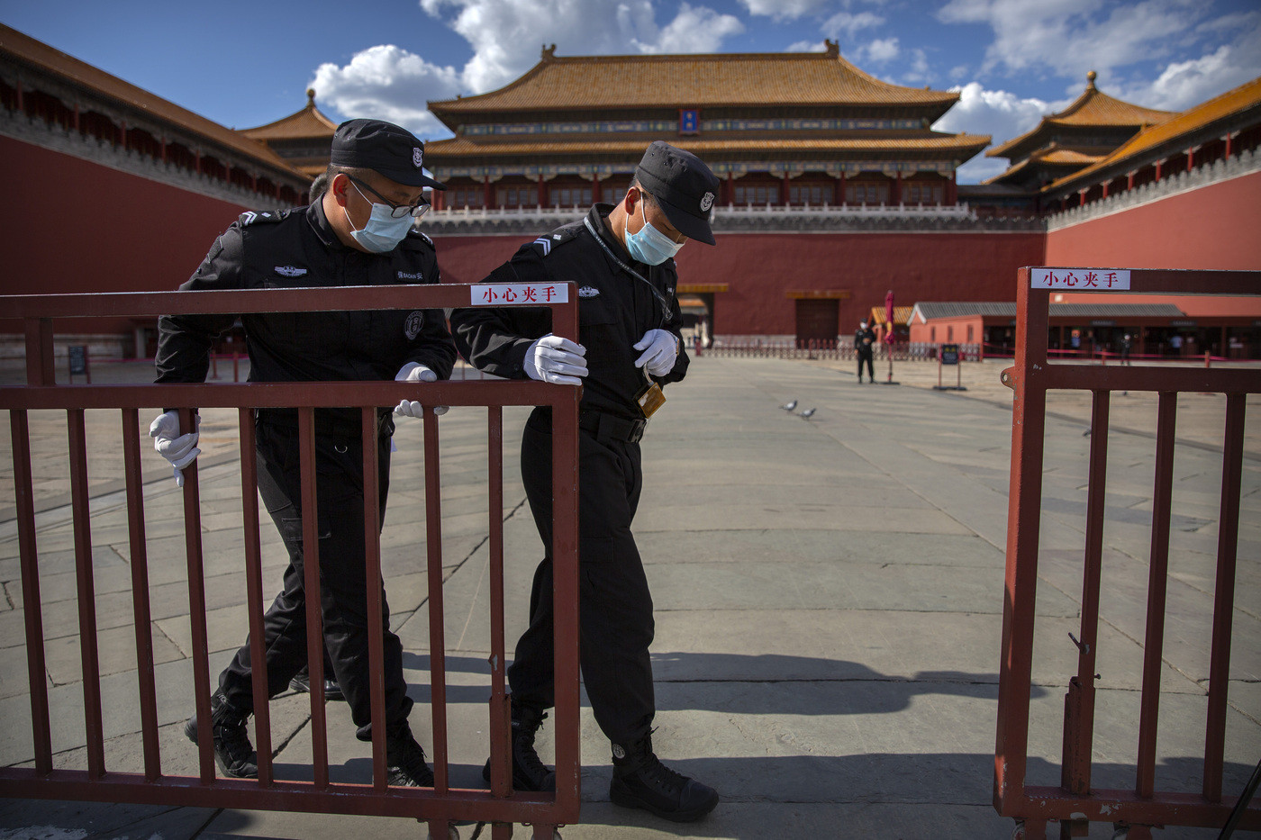 Allarme contagi in Cina. In Francia scuole aperte il 22 giugno