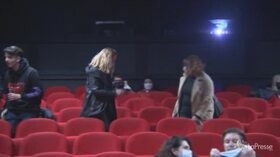Fase 3, oggi riaprono cinema e teatri