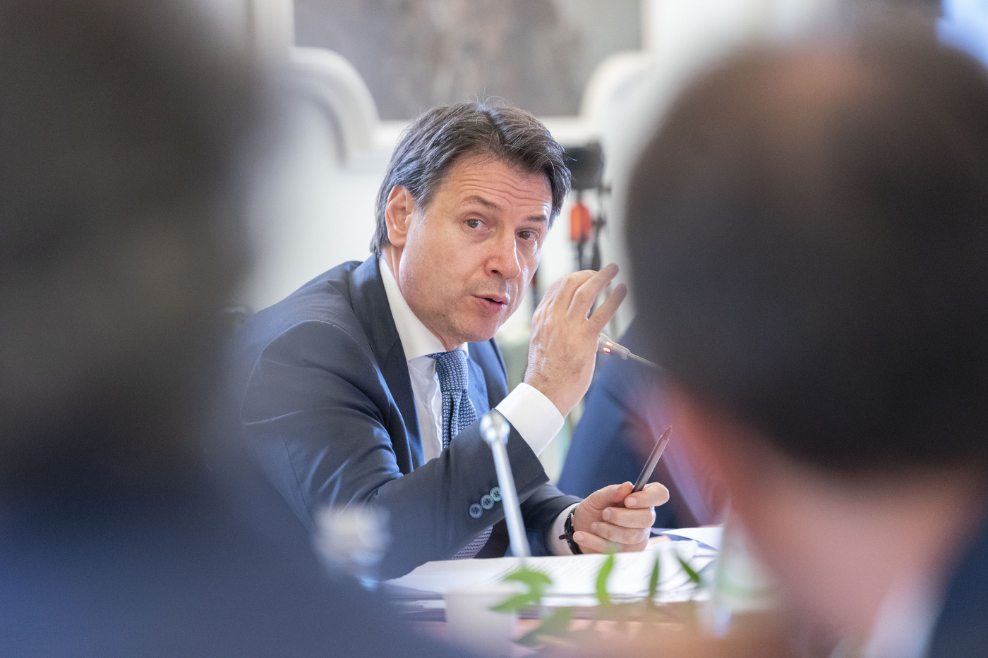 Stati Generali, Conte a Bonomi: ‘ansia da prestazione politica’. Su Alitalia: ‘non sarà carrozzone di Stato’