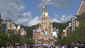 Coronavirus, a Hong Kong riapre Disneyland