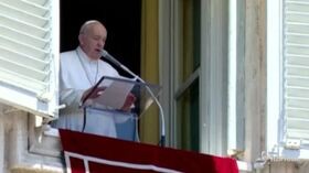 Migranti, Papa: “Proteggere ogni essere umano e chi fugge da pericolo”