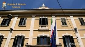 Siracusa, sfruttamento manodopera e corruzione: 4 arresti